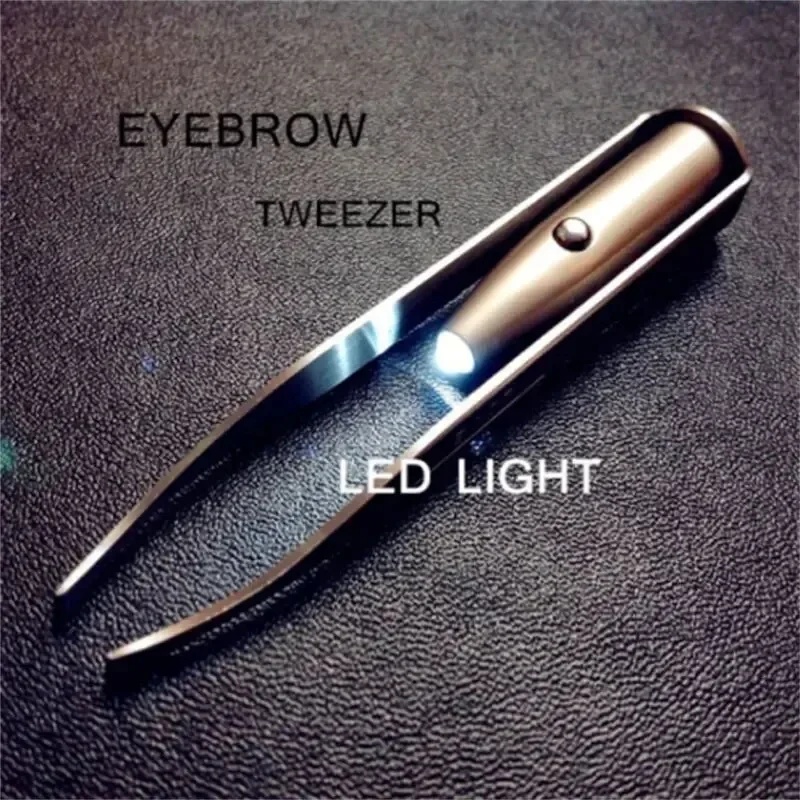 まつげエクステンションや眉毛の整えに最適な、LEDライト付き - Grooming Kit のレビューと価格